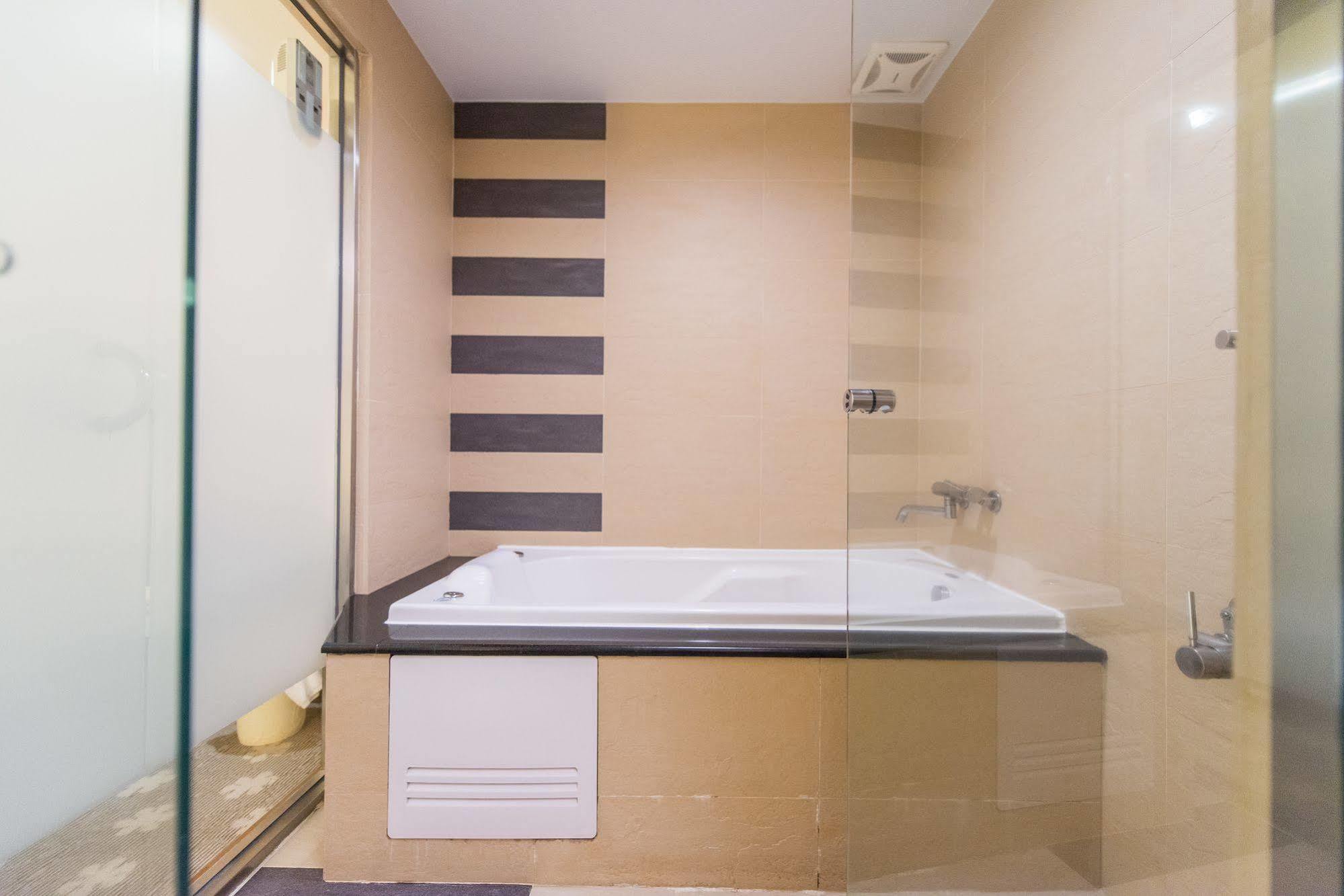 Wish Hotel Тайбей Екстер'єр фото